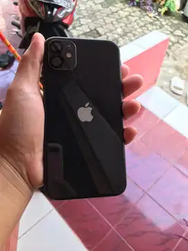 Jual aja Iphone 11 hitam fullset
