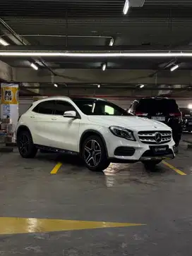 MERCEDES BENZ GLA 200 AMG LINE 2018 SUNROOF