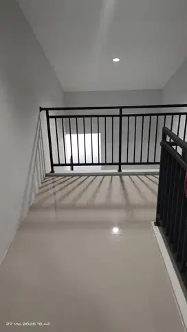 Over kredit rumah type Mezzanine