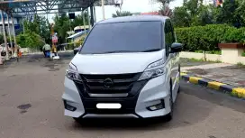 Km12rb nissan serena hws 2022 putih stiker grey cash kredit bisa
