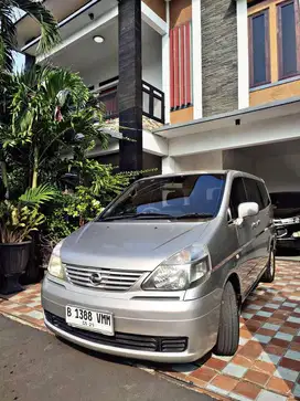 Nissan Serena CT 2012 Matic Abu Abu Metalik