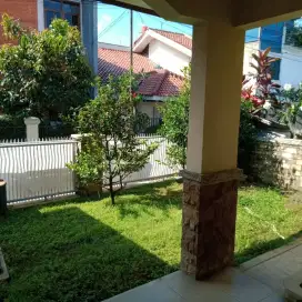 DI SEWAKAN RUMAH SIAP HUNI BELAKANG HOTEL HORISON TURANGGA