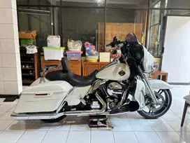Harley Davidson Street Glide Special