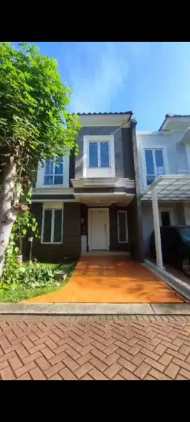 Dijual Rumah 2 Lantai di pusat kuliner Gading Serpong