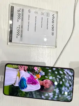 Vivo V50 5G 12+12 256Gb NEW