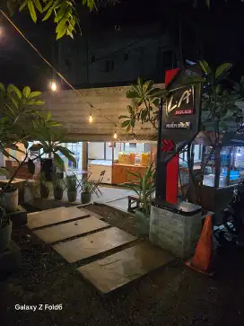 Over kontrak tempat usaha cafe