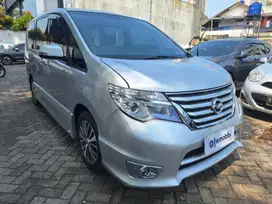 Nissan Serena 2.0 Highway Star Bensin-AT 2016 Silver