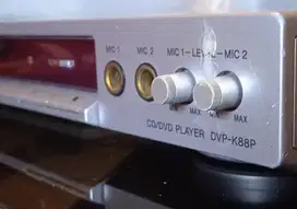 CD/DVD Sony DVP K88P with Remote