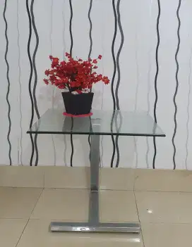 DI JUAL MEJA KECIL INFORMA