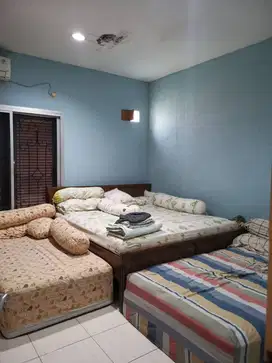 Dijual Rumah Taman Sari, Harapan Indah 2, Bekasi Dekat Mall, Kuliner