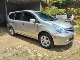 Nissan Grand Livina