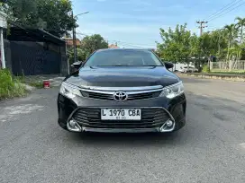 Toyota Camry 2016 2.5 V AT Matic Sedan Hitam istimewa Asli L
