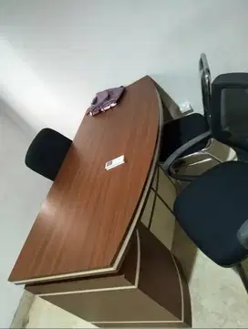 Meja Kerja Direktur