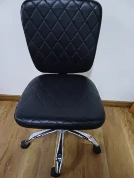 Kursi kantor faux leather