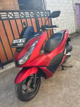 Honda pcx tahun 2022