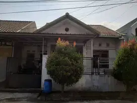 Dijual Rumah Lokasi Sangat Strategis