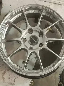 ZR853 Ring 16 x 7in ET 35 hole 5 pcd 114,3