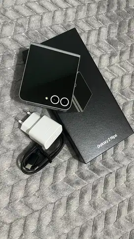 Samsung Galaxy Z Flip6