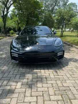 Porsche Panamera Turbo 2010