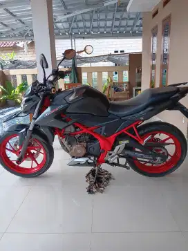Dijual HONDA CB150R 2017/2018