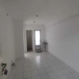 Dijual Apartemen Kelapa Gading Nias 2 Kamar Unfurnish SHM Tower B