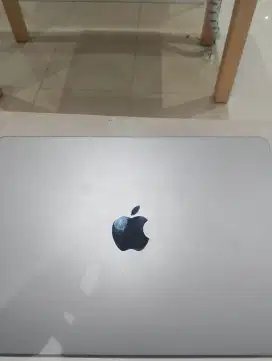 Macbook Air (13,6 inci¹)