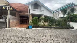 Rumah Luas Dalam Perumahan Area jl. Godean km 4 Dekat STPN, Malioboro