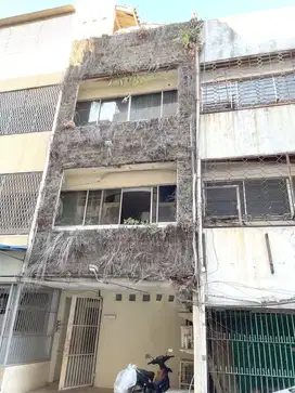 Ruko 4 Lantai Glodok JL Pinangsia jakarta Barat