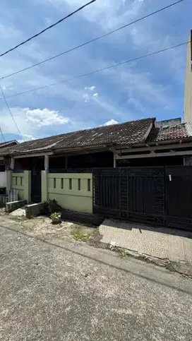 Best Price. Rumah hitung tanah Ciater Permai, Serpong