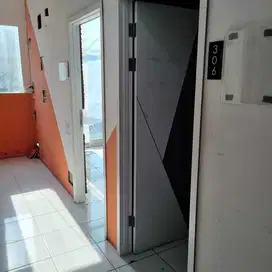 DIJUAL RUKO 4 1/2 LANTAI ARAH UTARA BISA SEWA JUGA BOULEVARD RAYA