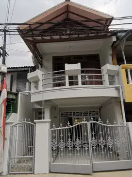 ‼️MASIH GRESS‼️ Rumah full renov di perumahan DKI pondok kelapa