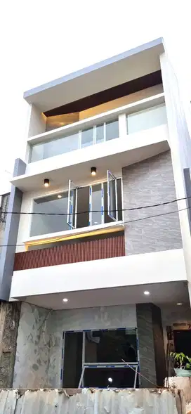 Dijual Rumah Minimalis Brand New Duri Kepa 3 Lantai Full