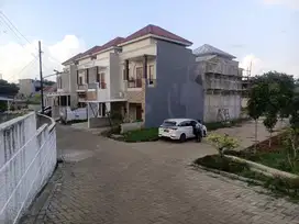 1lt dan 2lt samping tol rumah mewah siap huni