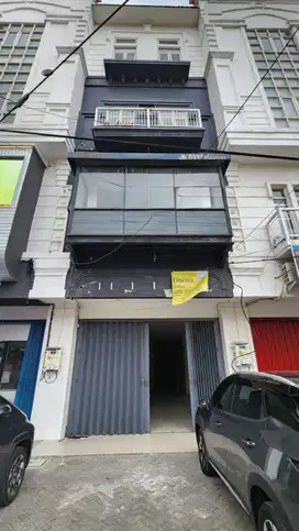 Disewakan Ruko Tengah Kota Jalan Tidar