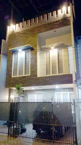 Rumah Cantik Taman Palem Siap Huni Bebas Banjir