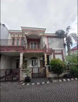‼️MURAH,B.U‼️Rumah 2 Lantai diPerum Palm Spring Regency Jambangan SBY