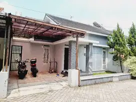 Rumah Cantik 119m² Semi Furnish Di Fajar Indah Jajar Solo