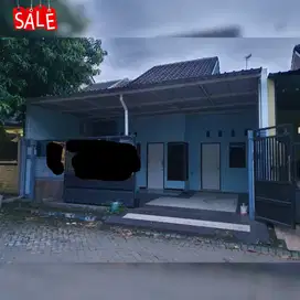 Rumah Dekat Kawasan Pusat Perbelanjaan di Pondok Mutiara Sidoarjo