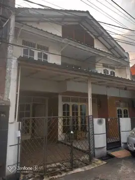 Dijual Rumah 2 lantai Di Taman Galaxy Indah Bekasi Selatan