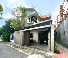 Rumah  Modern  Strategis kawasan Manahan Banjarsari Solo