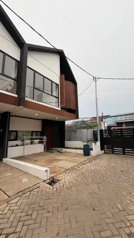 Rumah 3 kamar tidur mewah akses toll jatiasih bebas banjir
