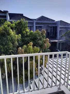 Rumah Sewa Rapi Siap Huni di Perum Cibubur Country Cibubur