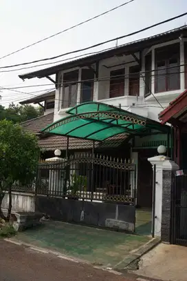 Dijual Tanah Bonus Rumah Dalam Komplek Billymoon Pondok Kelapa