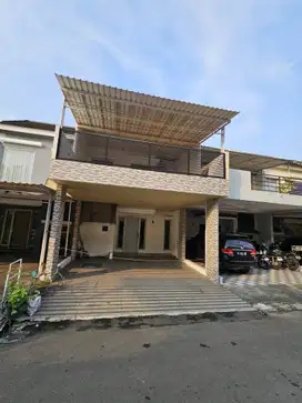DISEWA CEPAT RUMAH SEMI FURNISH 2 LANTAI DI CLUSTER NAVARA MODERNLAND