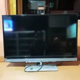 TV Toshiba 32 inch kondisi 99% fungsi normal smua siap pake