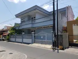 Rumah Siap Huni 2 Lantai Pusat Kota Dekat Mall Paragon Solo