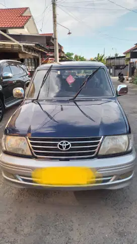 Toyota kijang krista 2002
