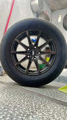 Velg HSR R15 include Ban kondisi 90%