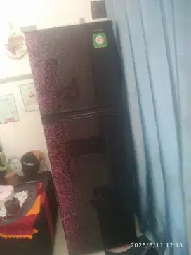 Sharp 2 pintu tinggi