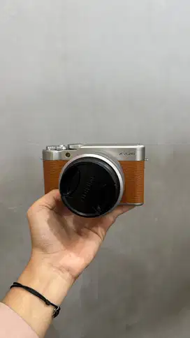 KAMERA FUJIFILM X-A20 + KIT
